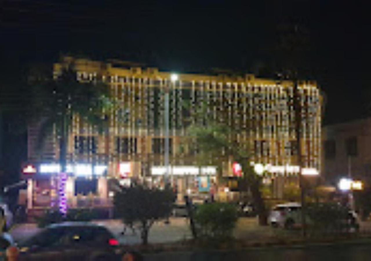 Hotel Ira Executive Aurangābād Exterior foto